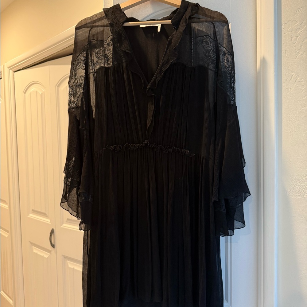 Chloe Black Silk chiffon Dress with Lace Details